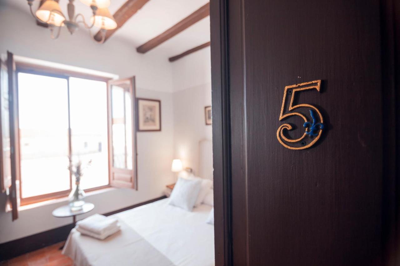 Castell Granadella Hotell L'Ampolla Eksteriør bilde