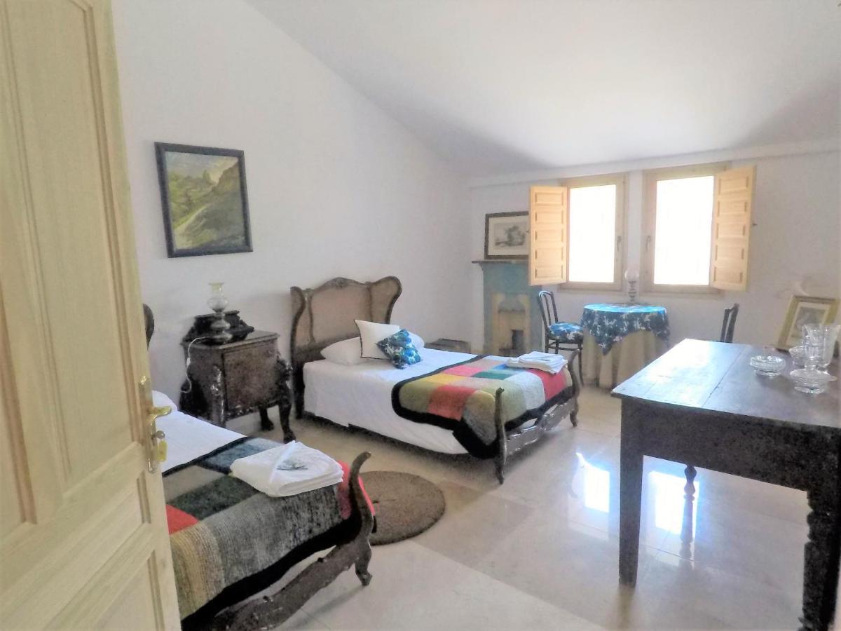 Castell Granadella Hotell L'Ampolla Eksteriør bilde
